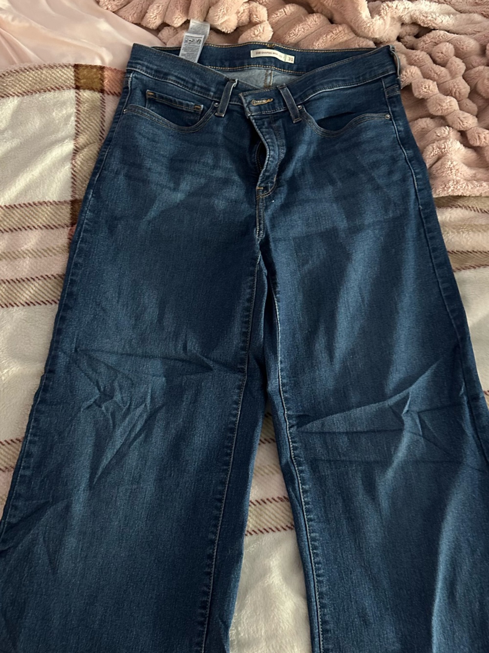 Levi’s Dark Wash Denim Jeans 318